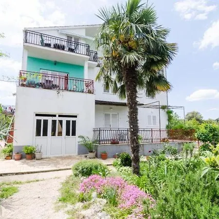 דירה Sutvid With One Bedroom Drače