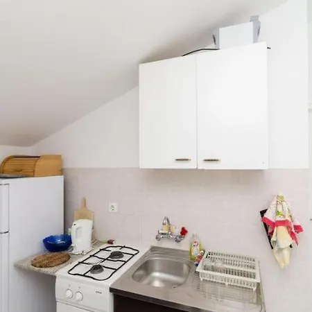 Sutvid With One Bedroom *